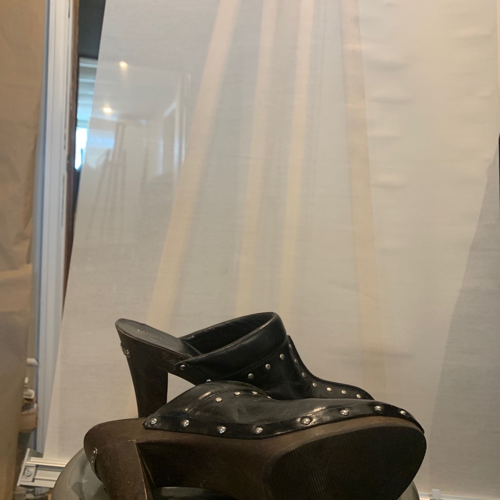 Ladies Shoes
